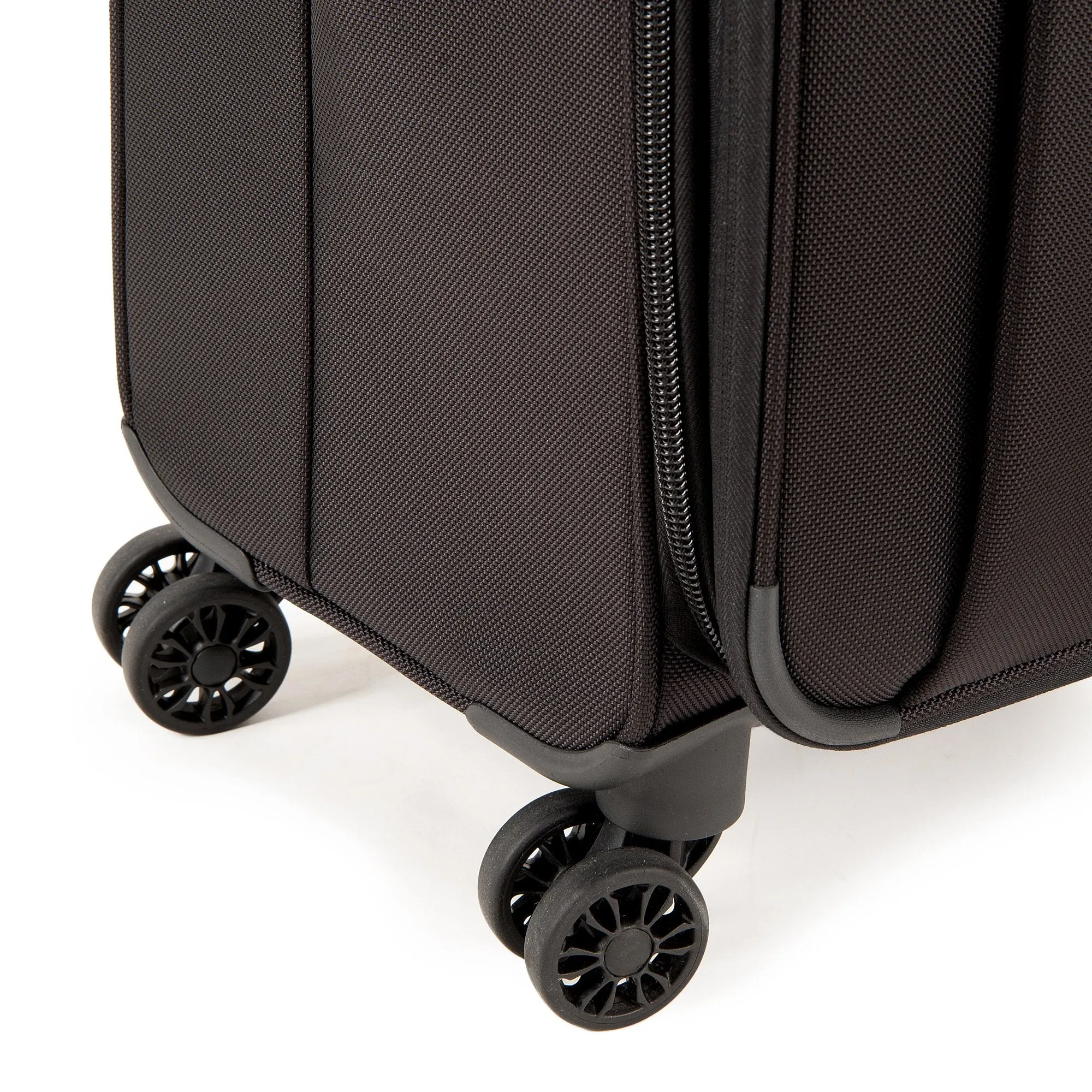 DELSEY Paris Montmartre  3 Piece Set (21"/25"/29") 4-Wheel Luggage Sets