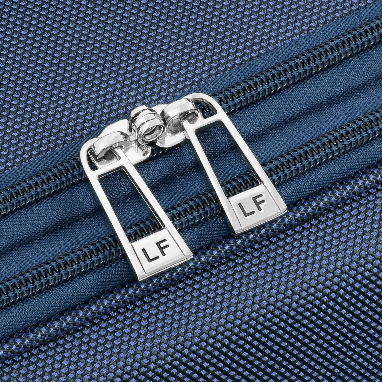 London Fog Knightsbridge II 25" 4-Wheel Medium Luggage