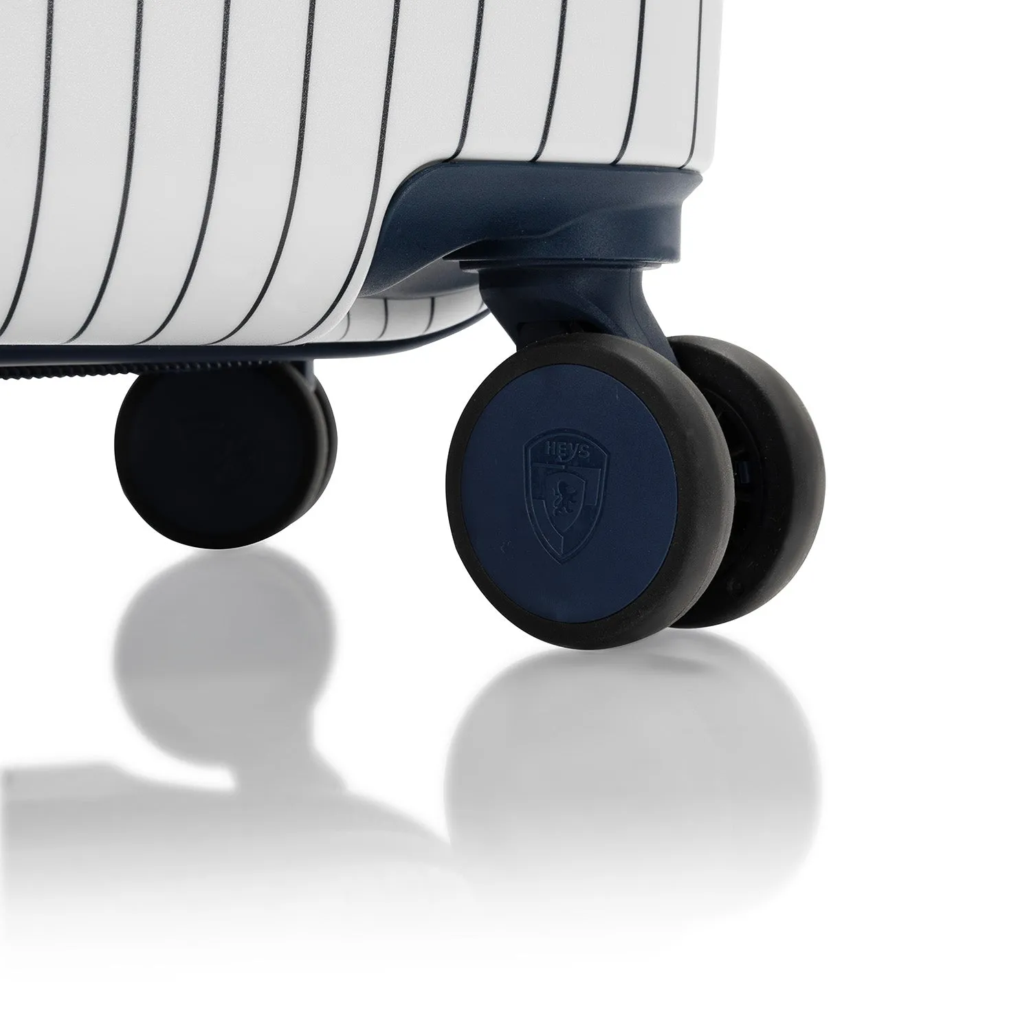 MLB 21 Inch Luggage - New York Yankees