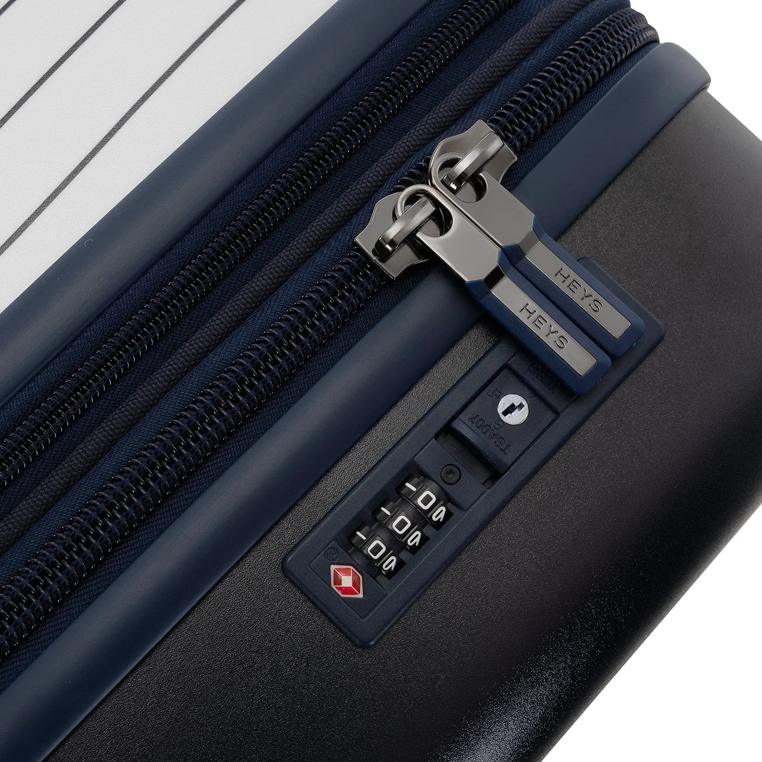 MLB 21 Inch Luggage - New York Yankees
