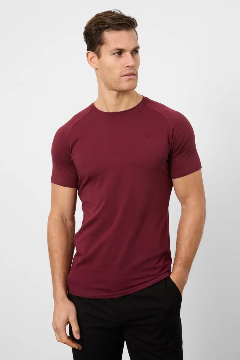 Premium Athletic Fit T-shirt In Burgundy