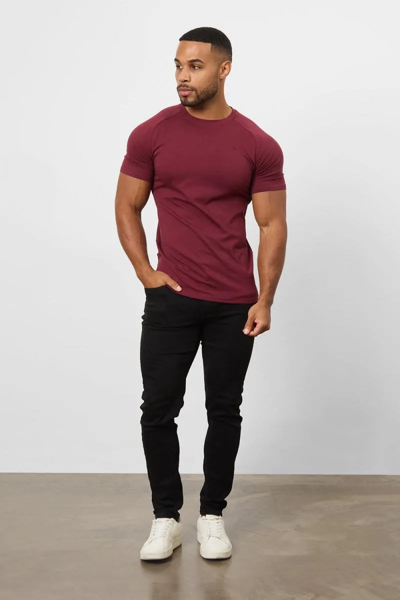 Premium Athletic Fit T-shirt In Burgundy