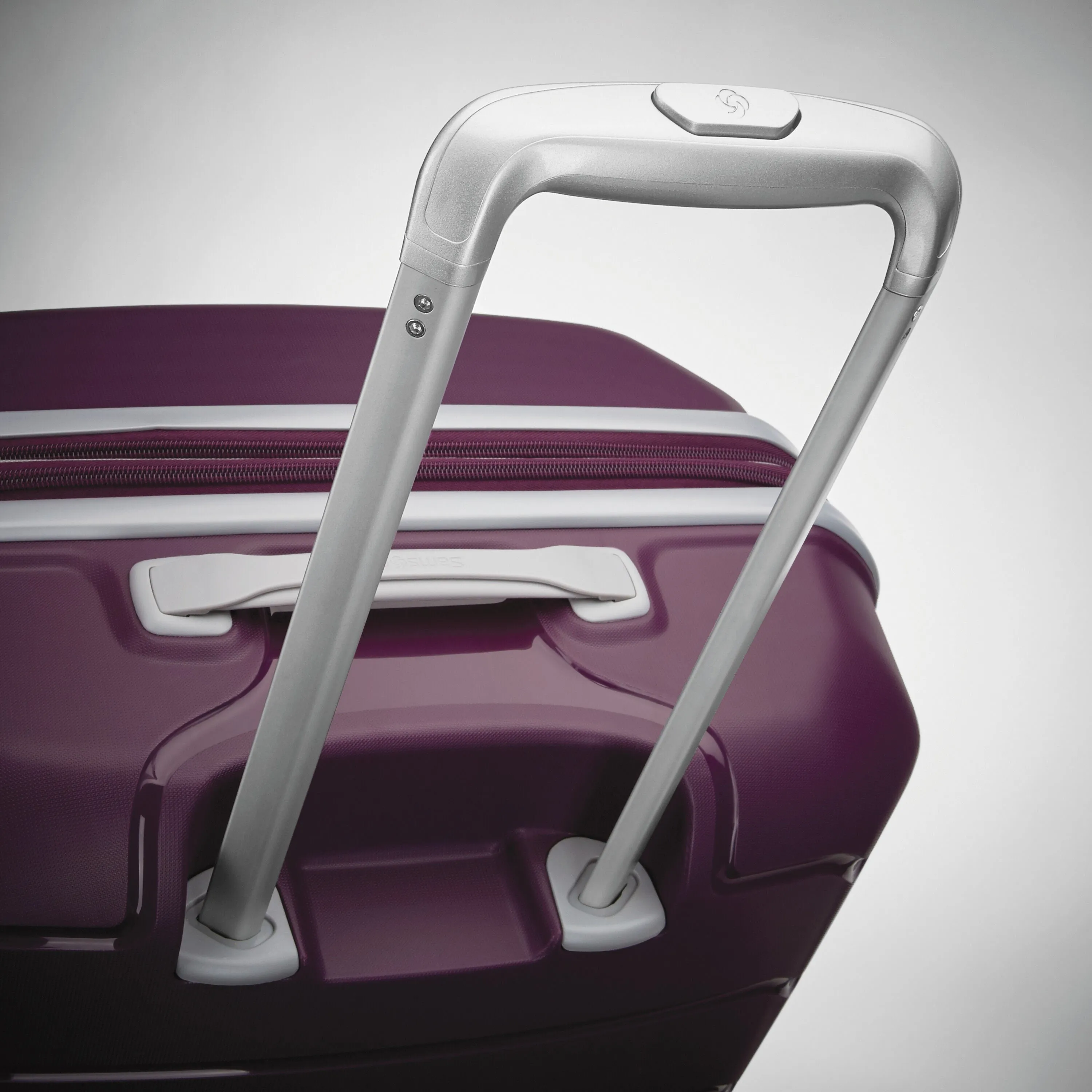 Samsonite Freeform Carry-on Spinner