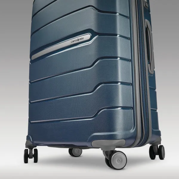 Samsonite Freeform Carry-on Spinner