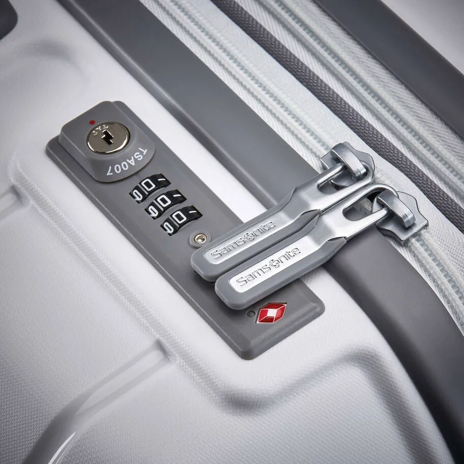 Samsonite Freeform Carry-on Spinner