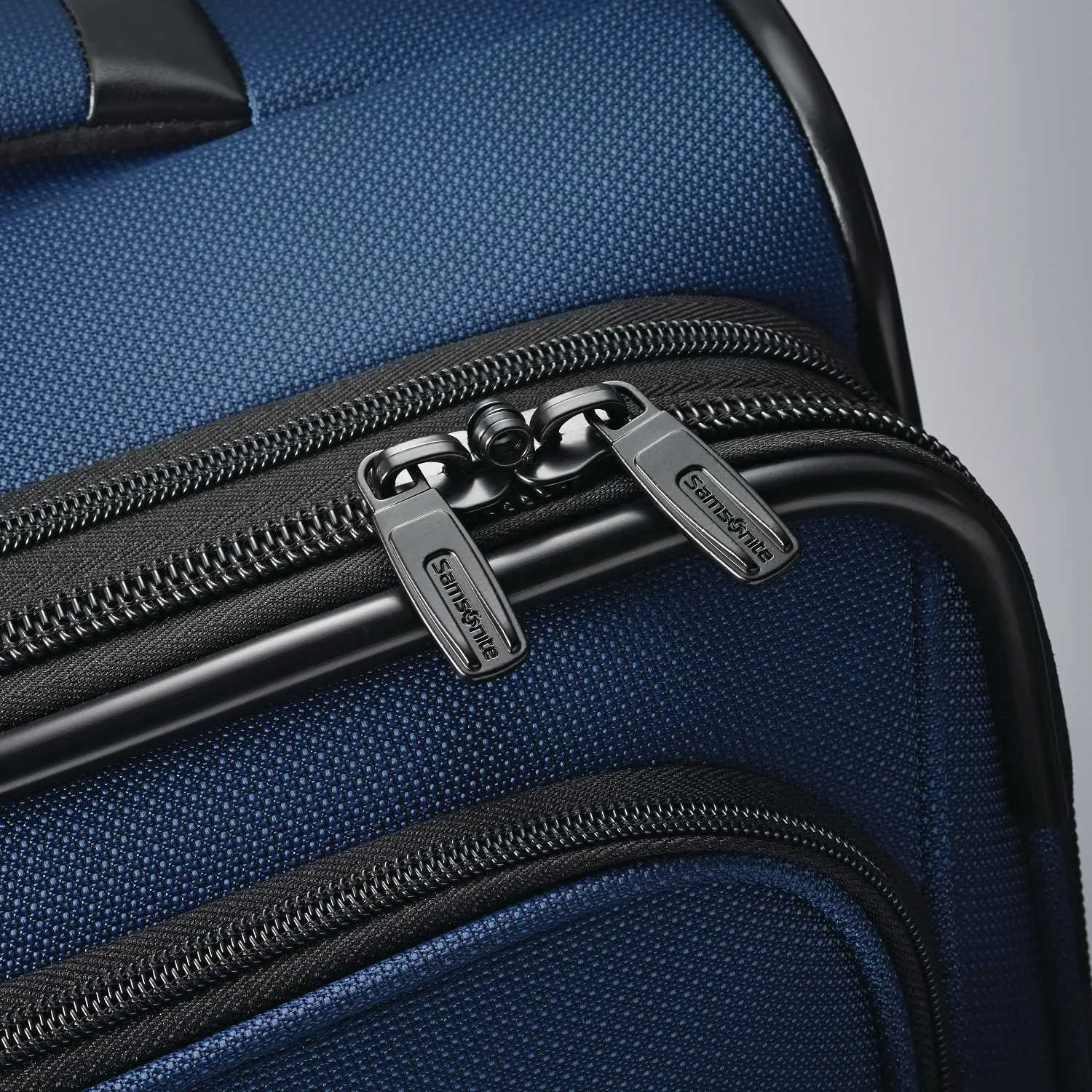 Samsonite Leverage LTE  2 Piece Set (20"/25") 4-Wheel Luggage Sets