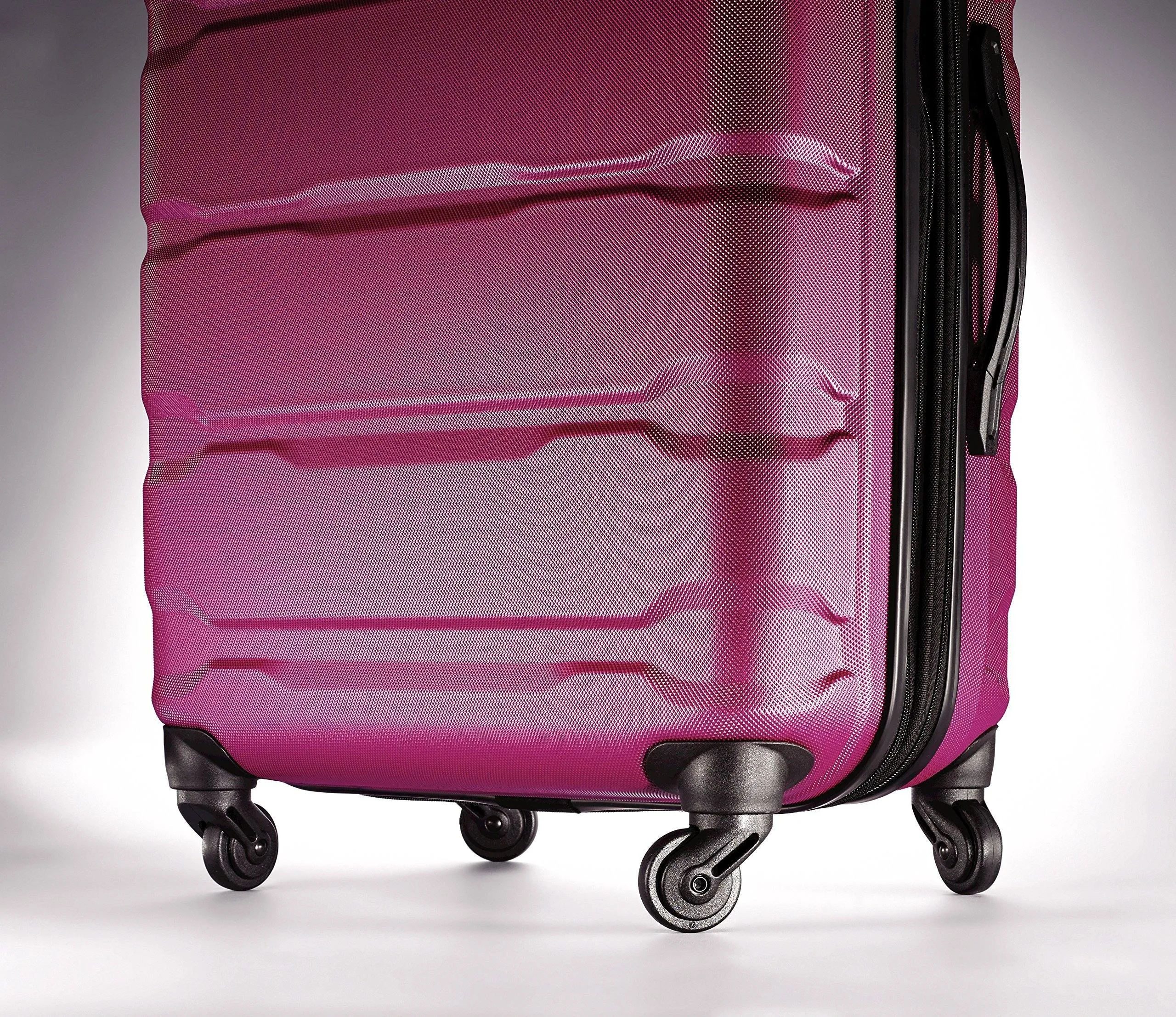 Samsonite Omni PC 2 Piece Set (20"/24") Hardshell 4-Wheel Luggage Sets