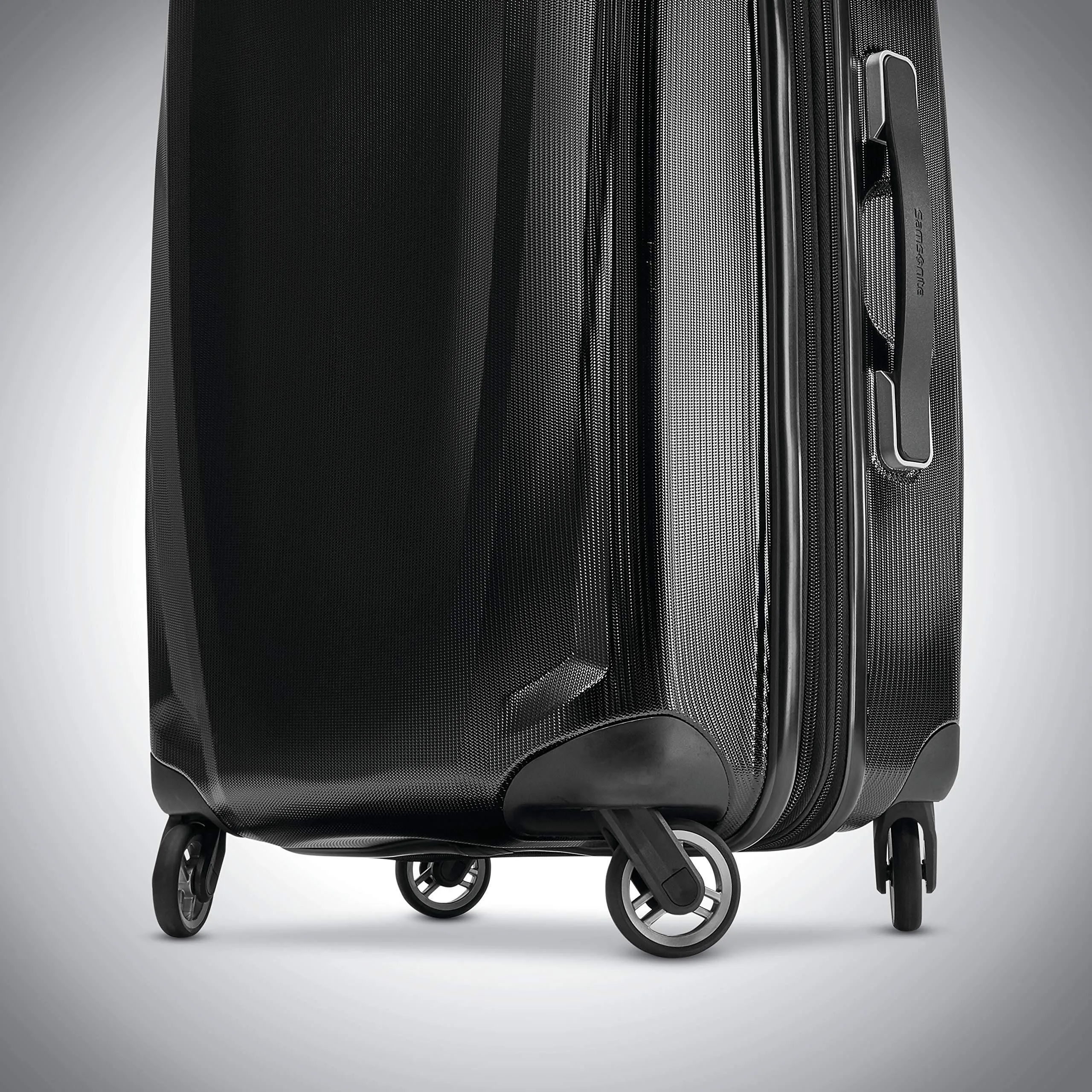Samsonite Winfield 3 DLX 3 Piece Set (20"/24"/28") 4-Wheel Luggage Sets - Scratch-Resistant Polycarbonate Shell, TSA Lock, Effortless Wheels
