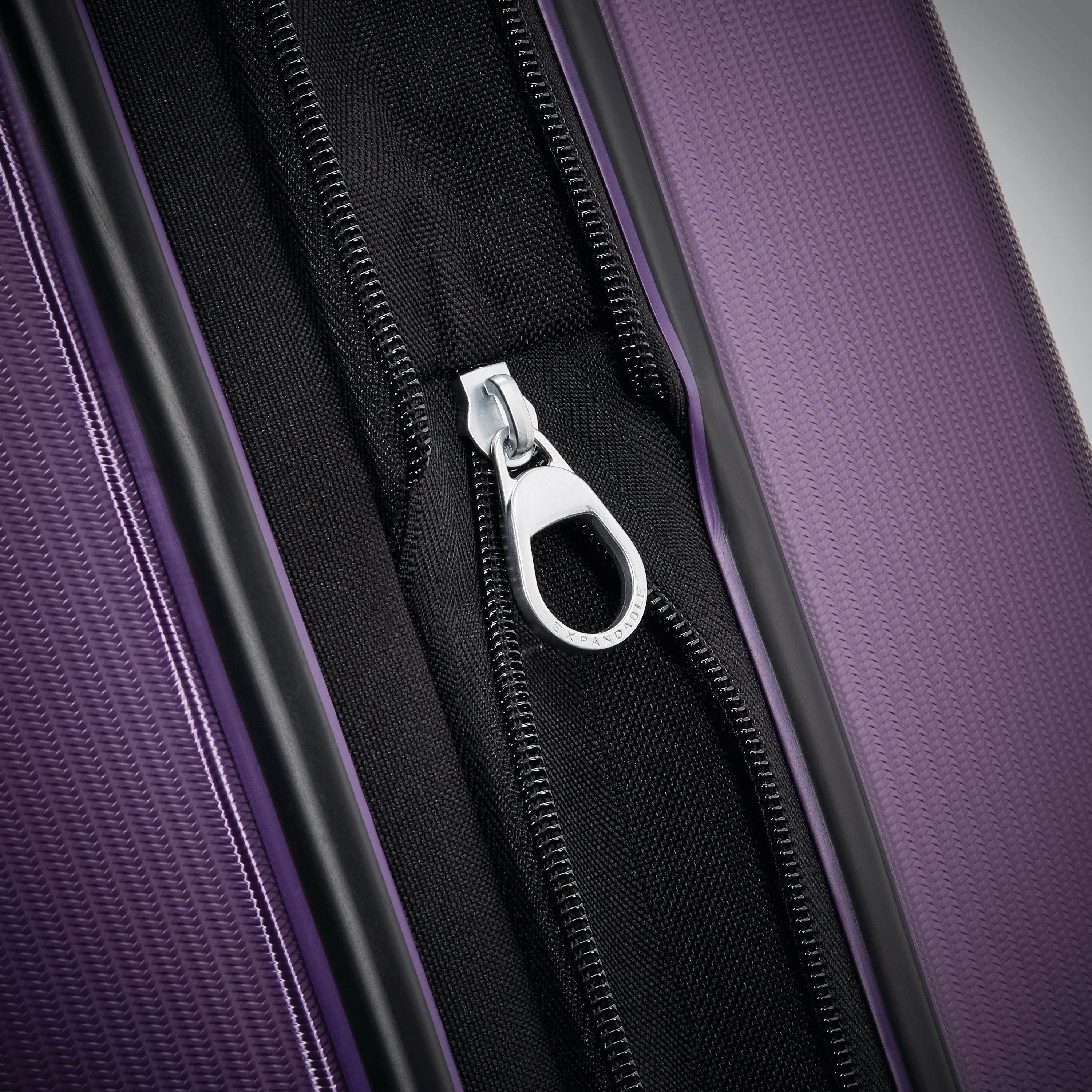 Samsonite Winfield 3 DLX Carry-On 20-Inch 4-Wheel Carry-On Luggage