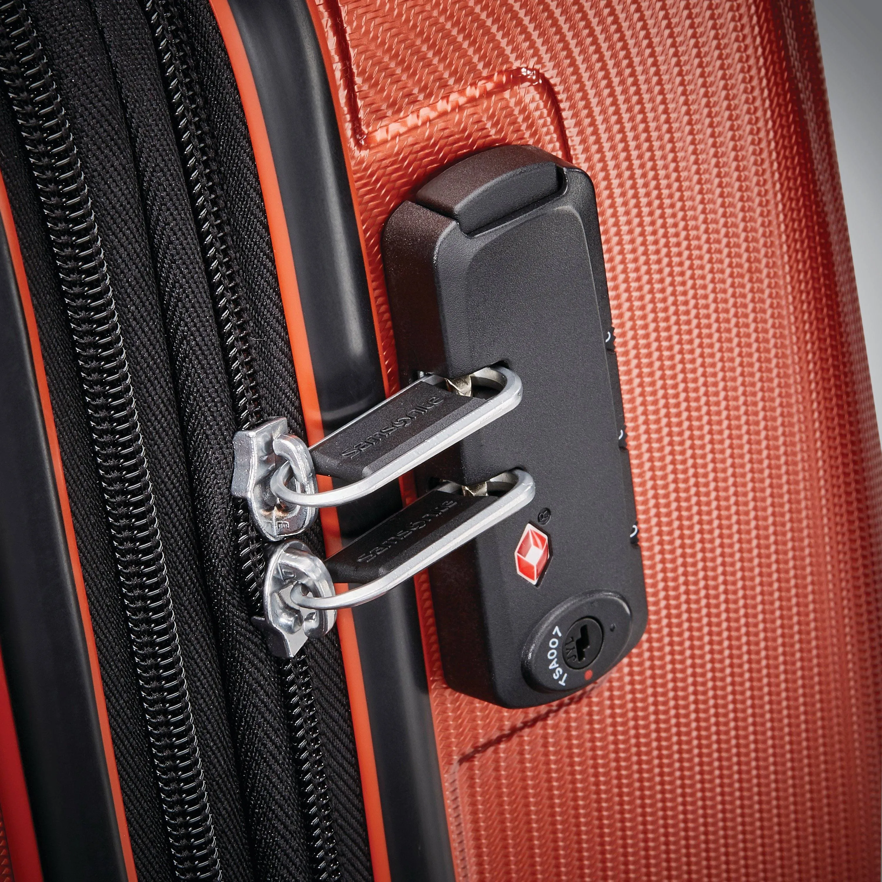 Samsonite Winfield 3 DLX Carry-On 20-Inch 4-Wheel Carry-On Luggage