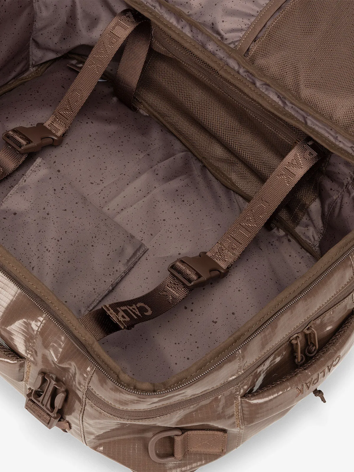 Terra 26L Laptop Duffel Backpack