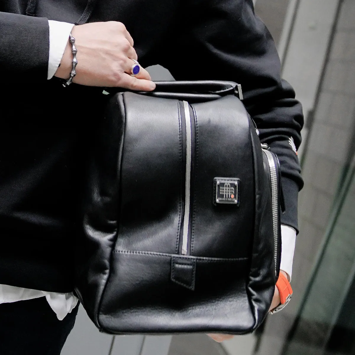 The ICONIC WEEKENDER BAG - the one for a lifetime - 100% super soft leather outside and inside