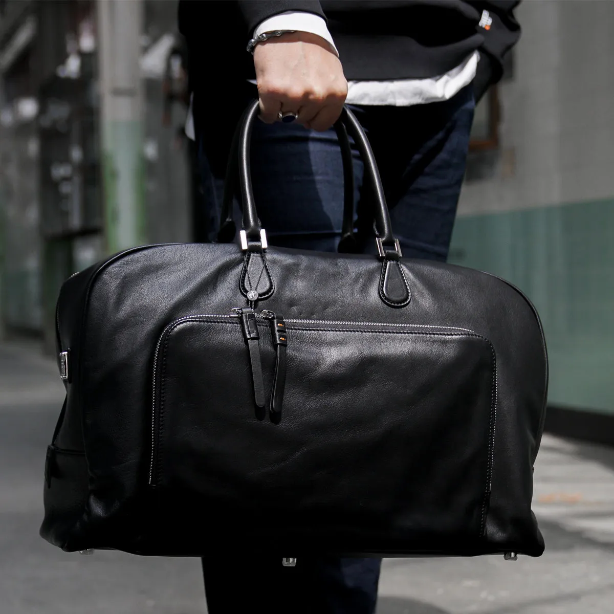 The ICONIC WEEKENDER BAG - the one for a lifetime - 100% super soft leather outside and inside