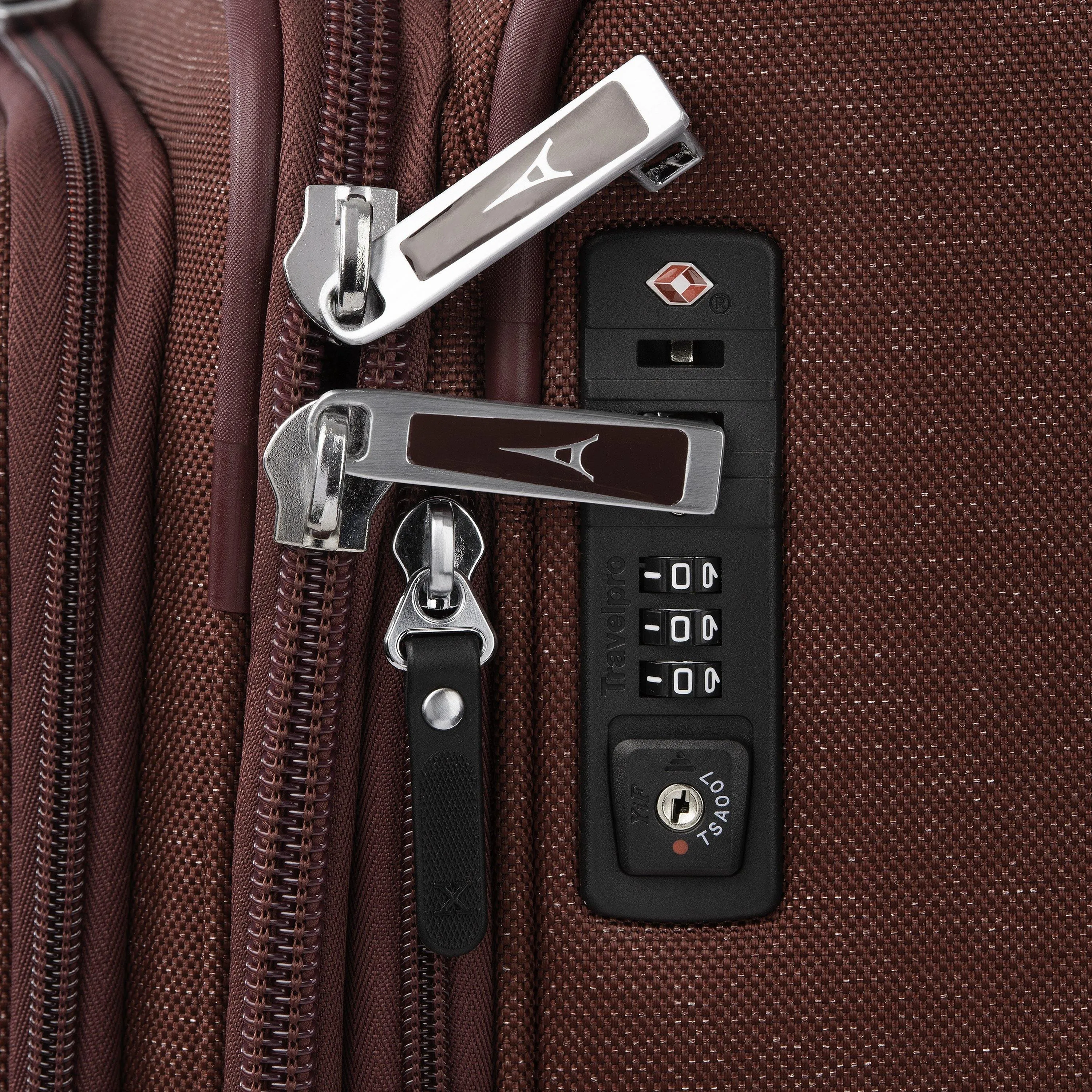 TravelPro Platinum Elite 25" 4-Wheel Medium Luggage