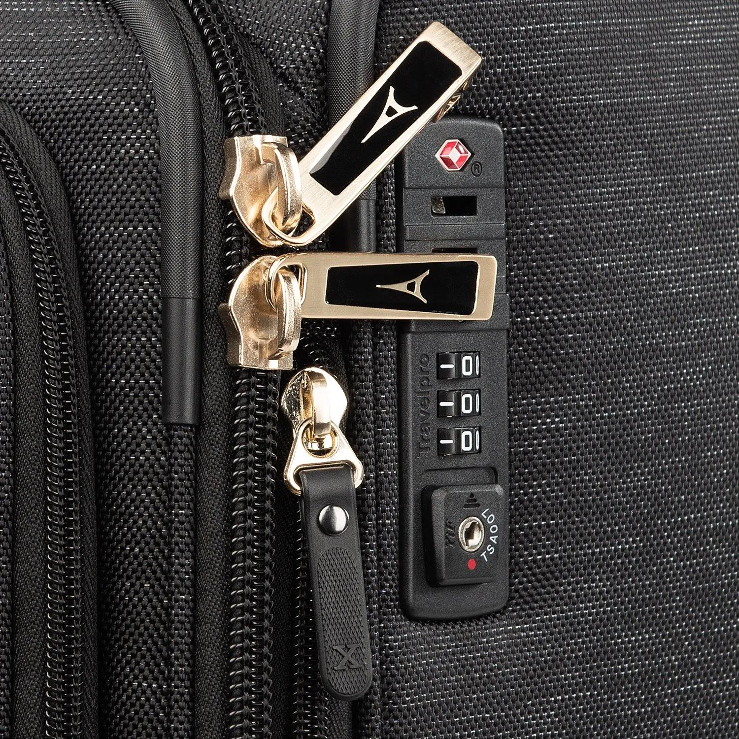 TravelPro Platinum Elite 25" 4-Wheel Medium Luggage