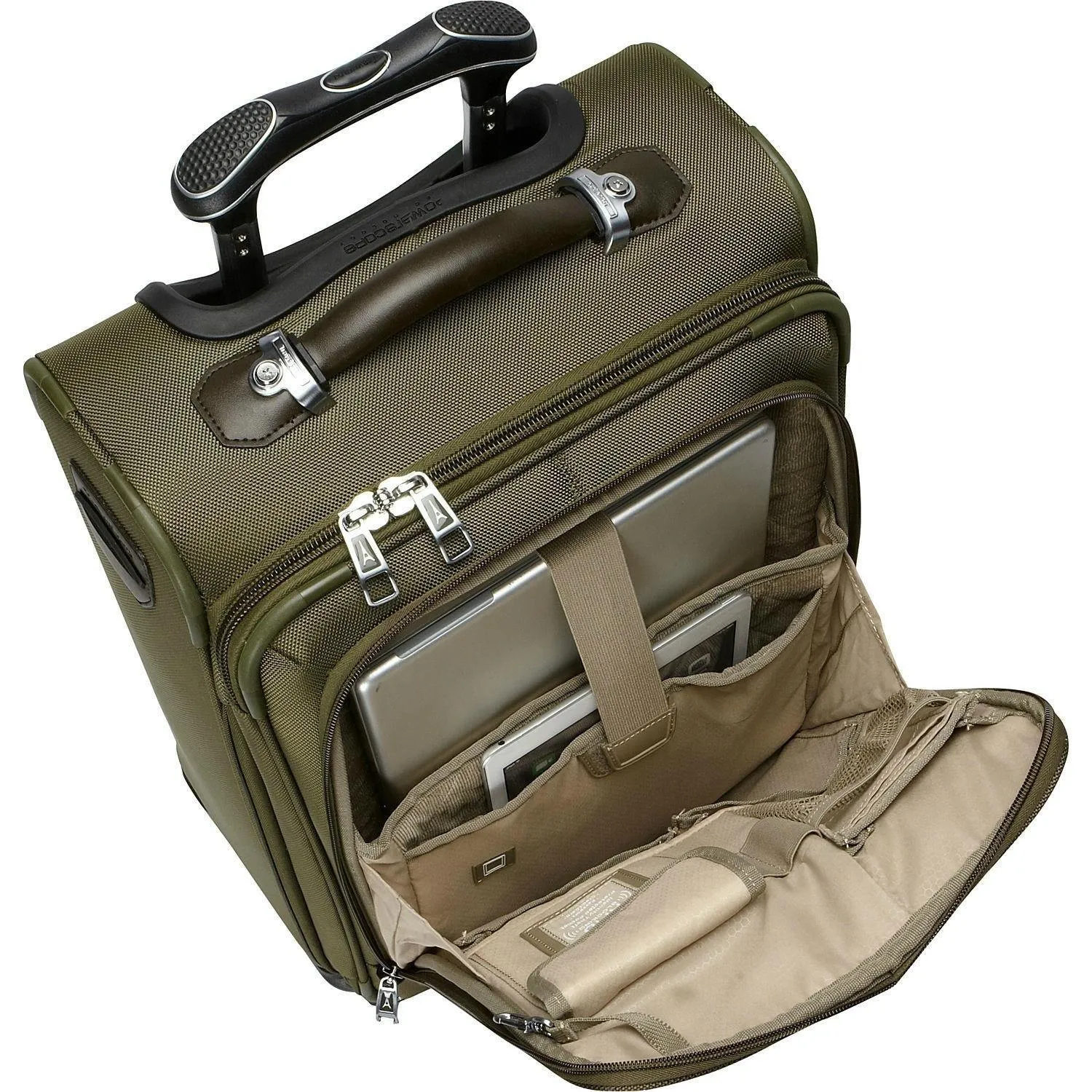 TravelPro Platinum Magna 22" Expandable Business Plus Spinner