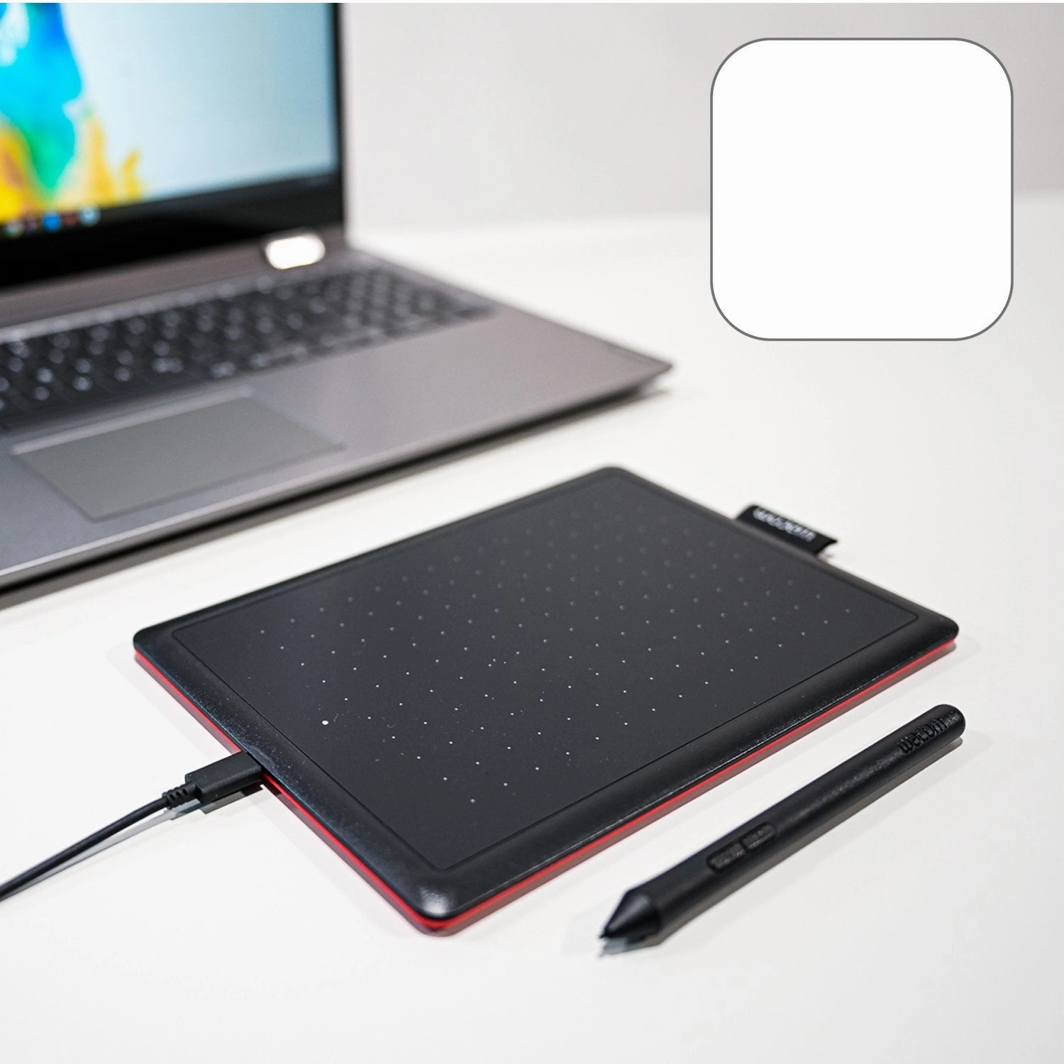 Wacom CTL472K1A Student Drawing Tablet for Windows PC, Mac and Certified Works With Chromebook
