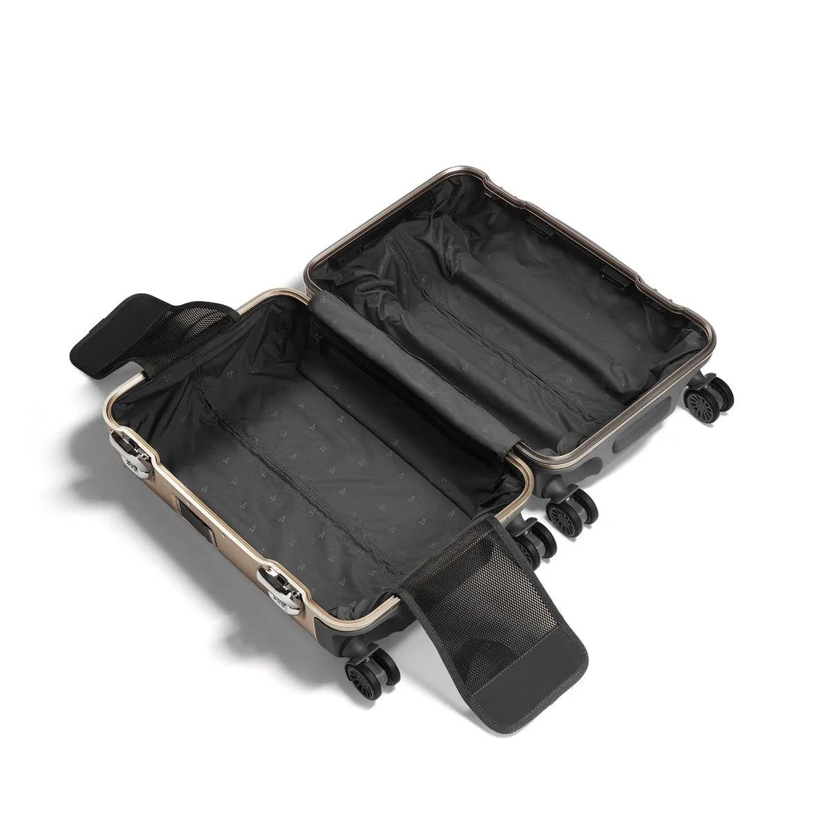 ZERO Halliburton Pursuit Aluminum Hardside Travel Case