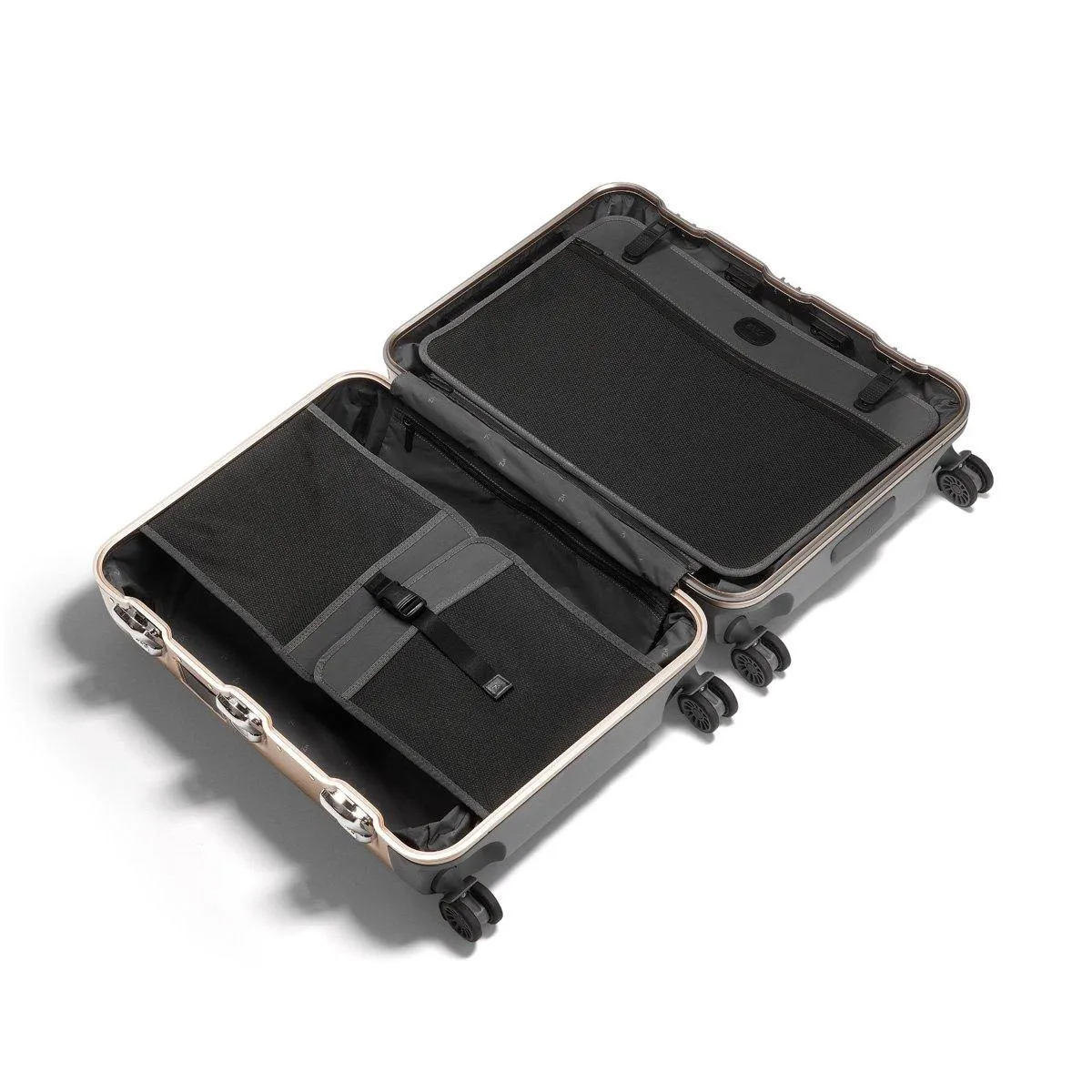 ZERO Halliburton Pursuit Aluminum Hardside Travel Case