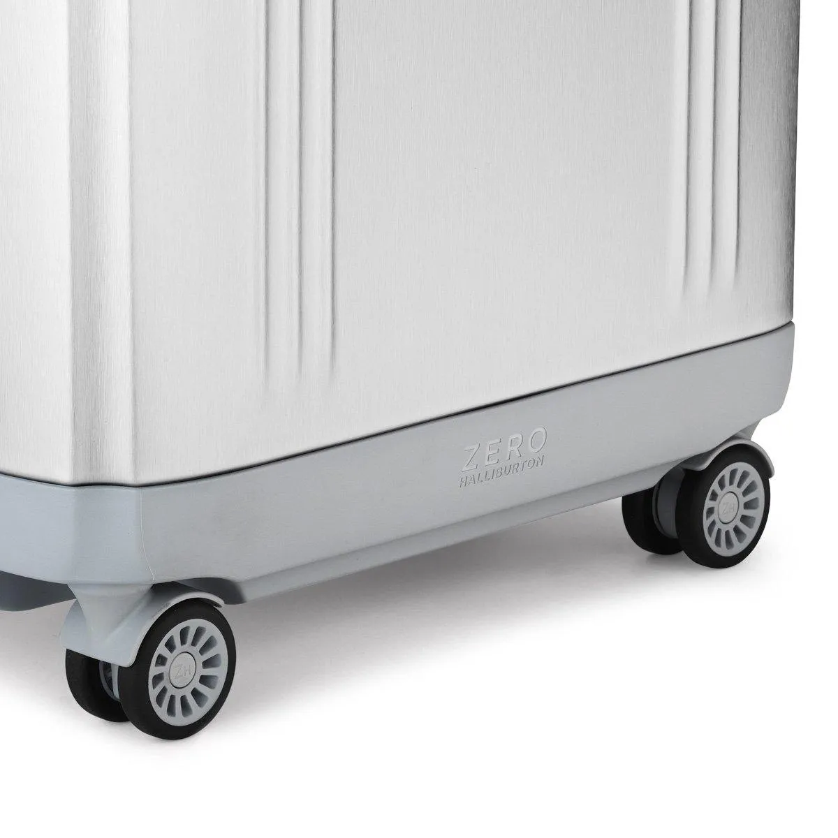 ZERO Halliburton Pursuit Aluminum Hardside Travel Case