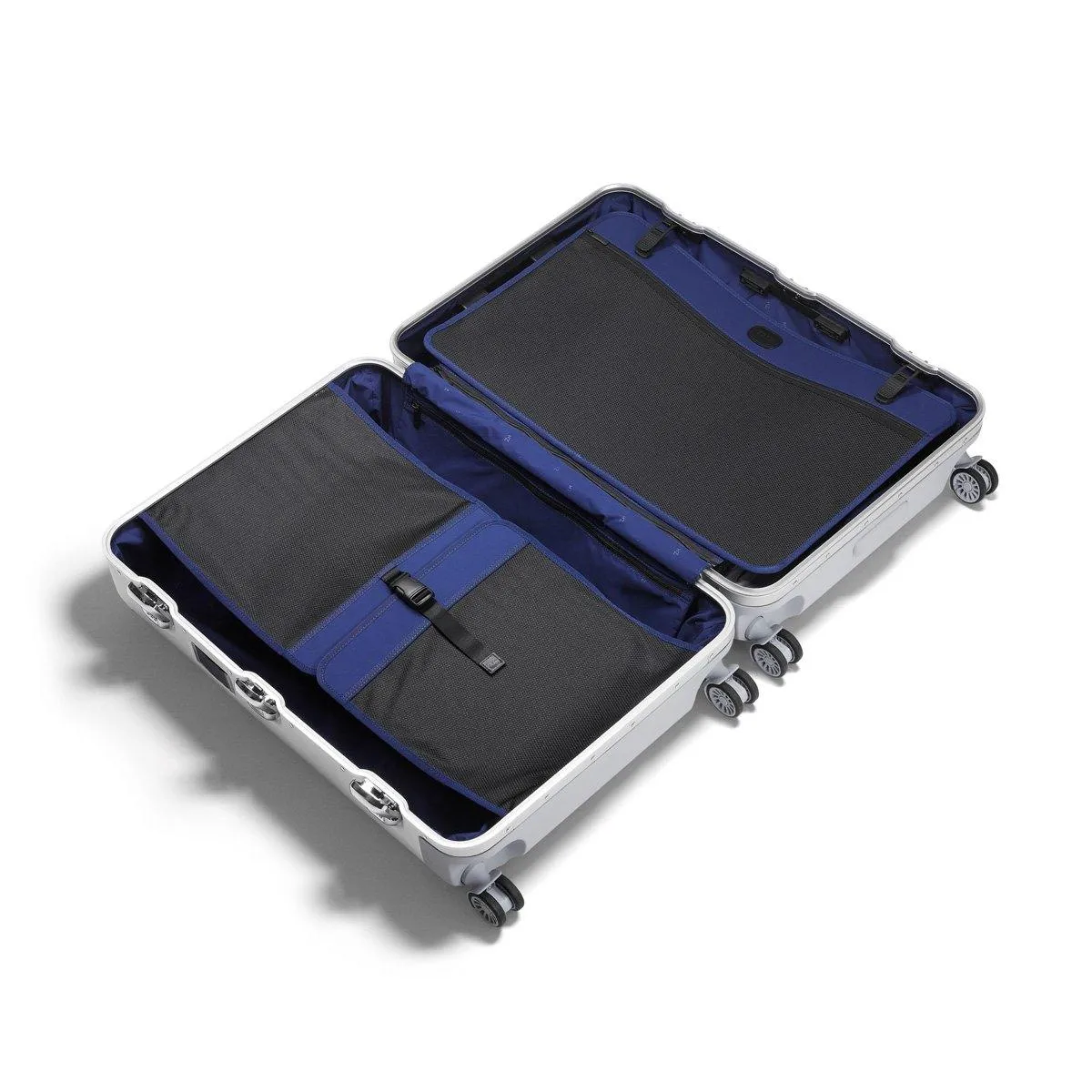 ZERO Halliburton Pursuit Aluminum Hardside Travel Case
