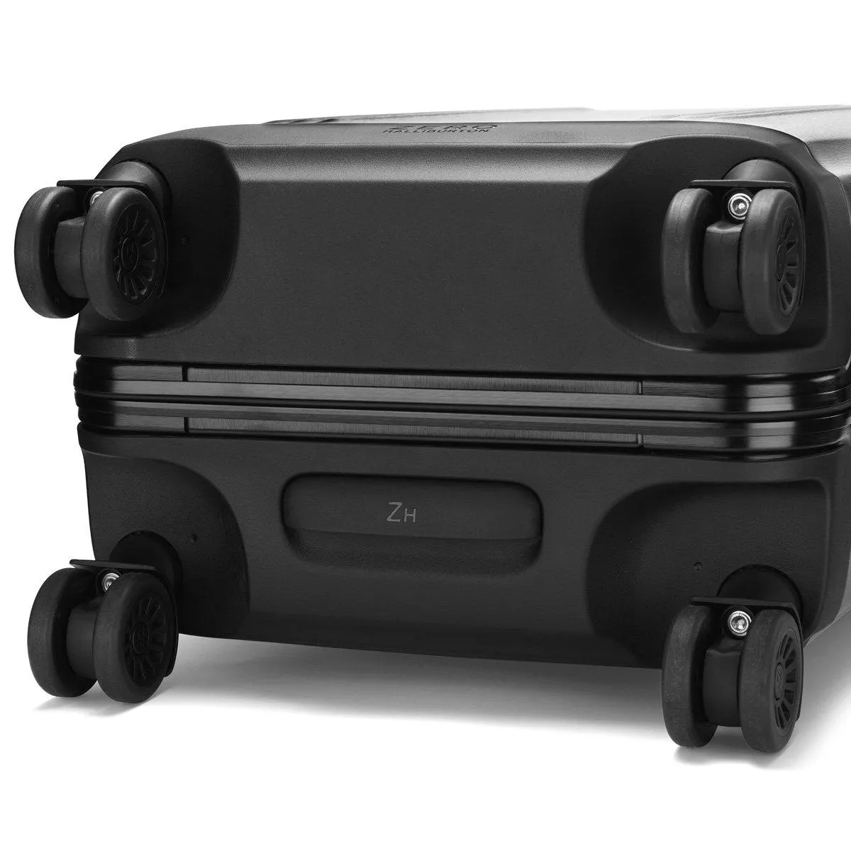 ZERO Halliburton Pursuit Aluminum Hardside Travel Case