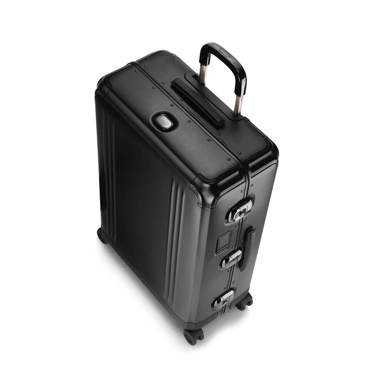 ZERO Halliburton Pursuit Aluminum Hardside Travel Case