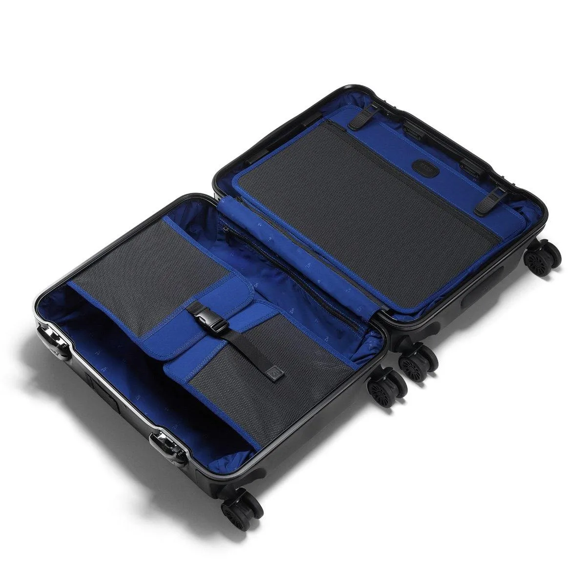 ZERO Halliburton Pursuit Aluminum Hardside Travel Case
