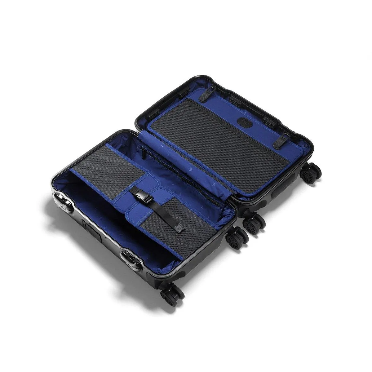 ZERO Halliburton Pursuit Aluminum Hardside Travel Case