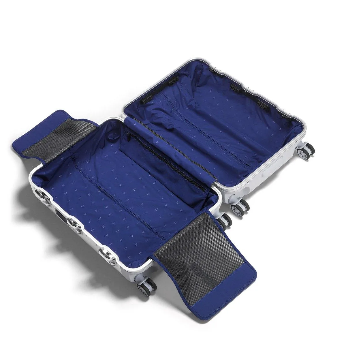 ZERO Halliburton Pursuit Aluminum Hardside Travel Case